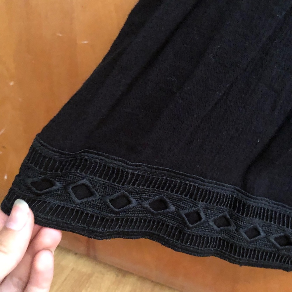 🌟3/$20 Embroidered Tank-top - Picture 3 of 6
